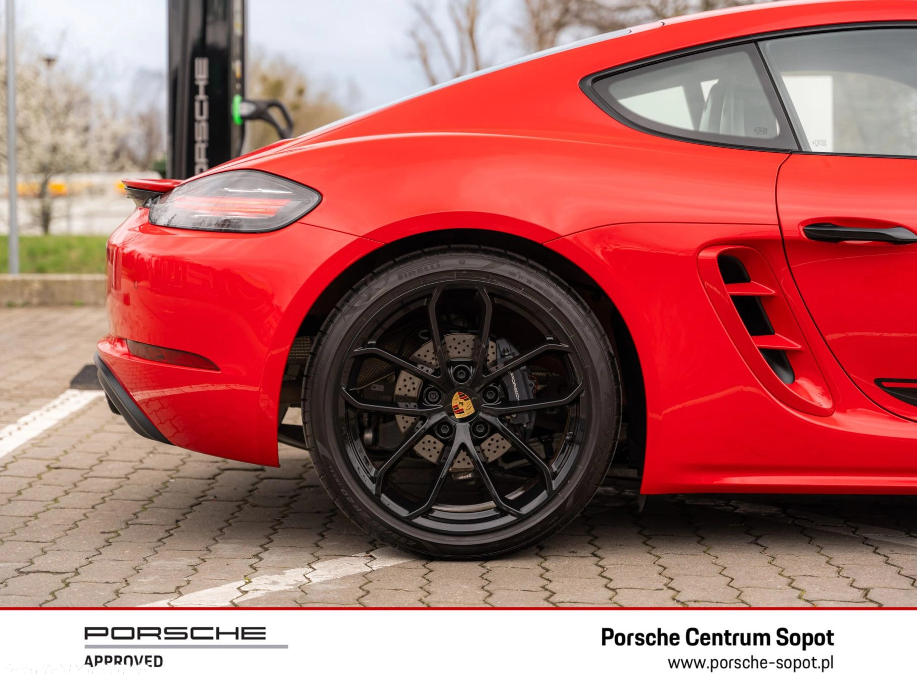 Porsche 718 Cayman cena 399718 przebieg: 3000, rok produkcji 2023 z Żukowo małe 781